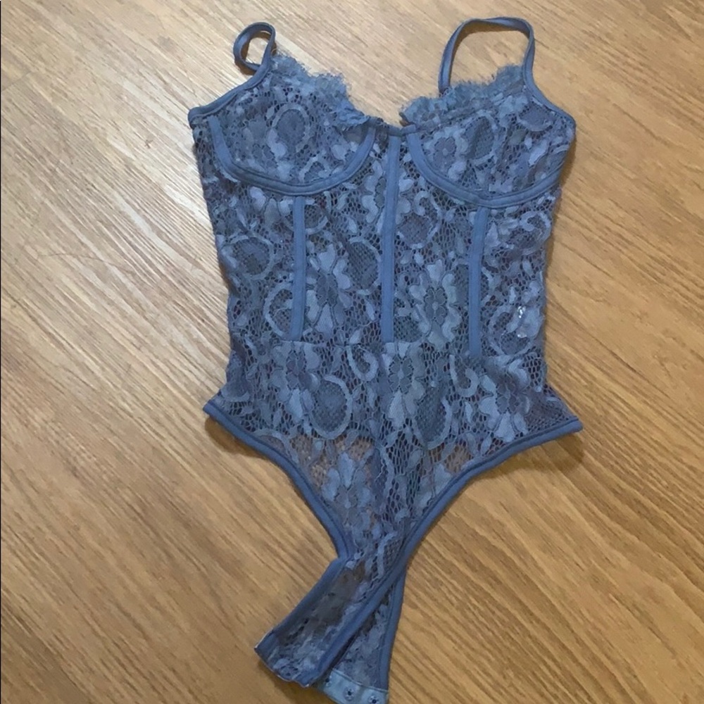 COPY - Lace bodysuit